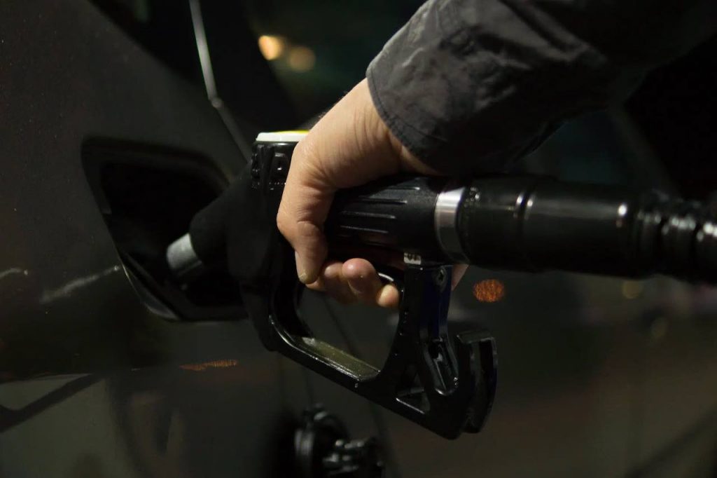 Carburanti: perché dal 1930 paghiamo le accise? | ma perchè continua ad esserci!