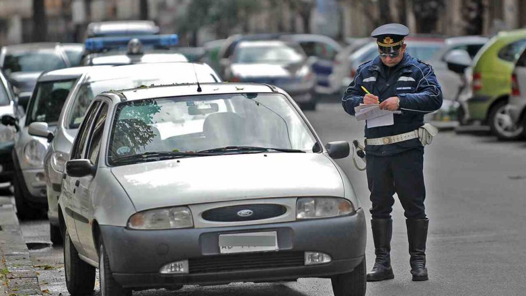 Fino ad oggi l’hai fatto ma sognati di rifarlo: ti raddoppiano la multa