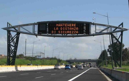 Distanza di sicurezza in autostrada