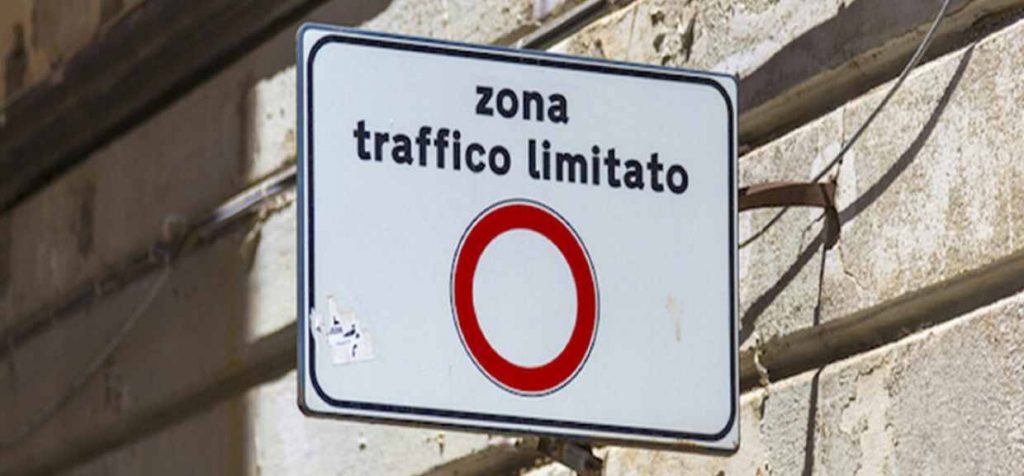 Ztl, addio multe: chiedi immediatamente il risarcimento | Non possono farlo