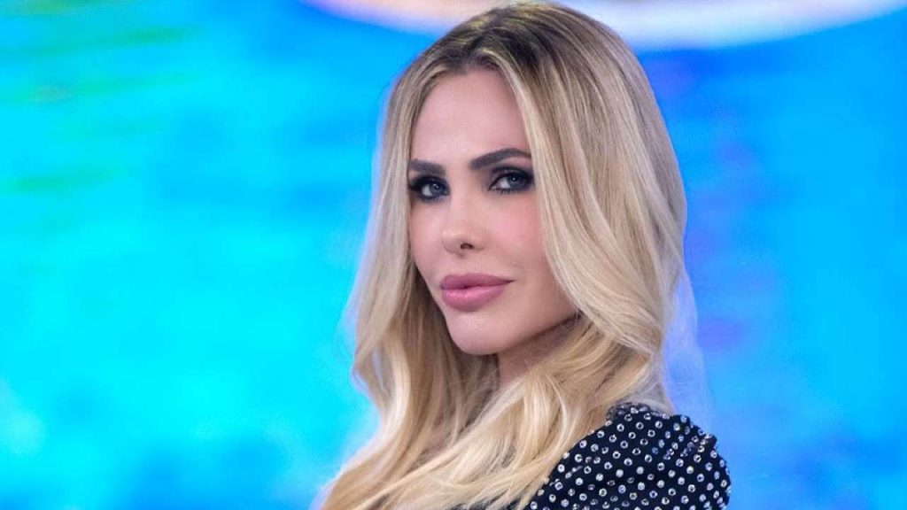 Ilary Blasi, stavolta interviene la polizia: gliel’hanno portata via | È rimasta in mezzo a una strada