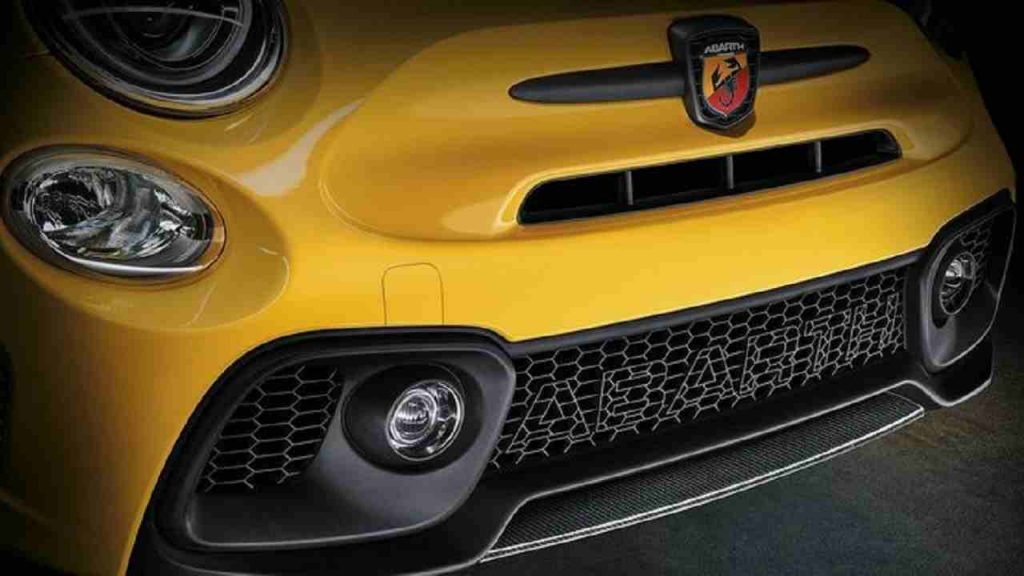 Abarth 500 elettrica già in strada: ecco dove è stata avvistata | un bolide a emissioni zero