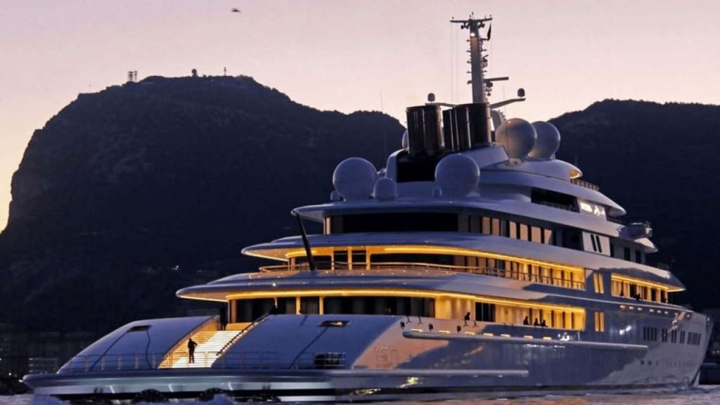 Il mega yatch da 25 milioni venduto a una cifra ridicola I Il motivo è da non crederci