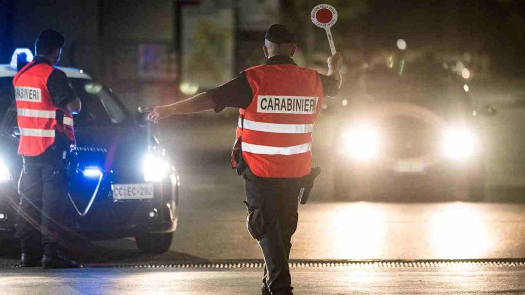 Posti di blocco, occhio alla multa di Natale: ogni anno a dicembre è una strage