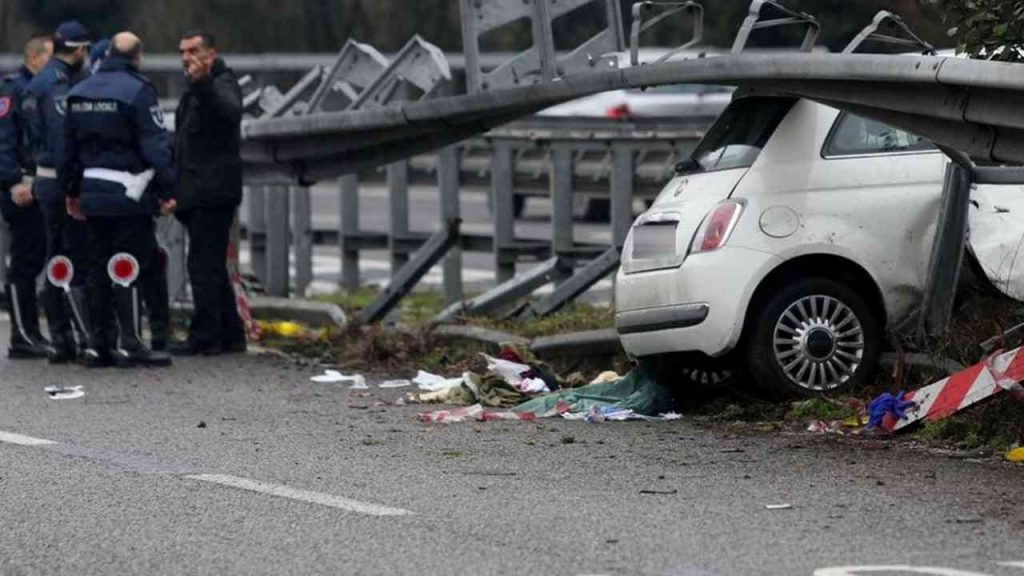 Guida in strada, non fare mai questa cosa: non riuscirai a ripagare tutto neanche vendendo casa tua