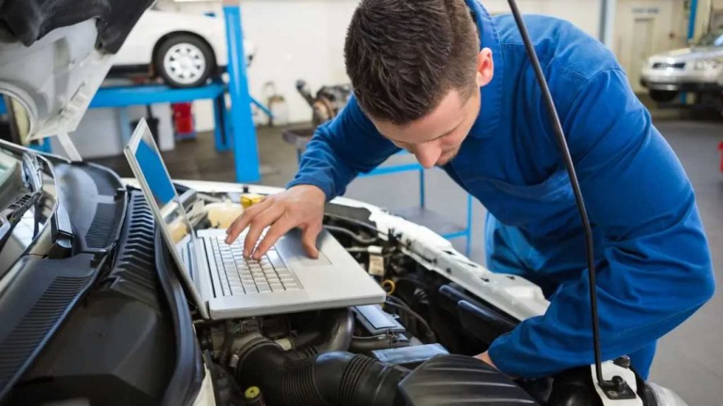 Revisione auto, finalmente l’obbligo non esiste più: non sarai più costretto a pagare | Italiani in festa