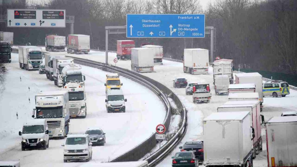 Auto, c’è un pulsante segreto per riscaldare l’abitacolo in un attimo I È molto più rapido del metodo tradizionale