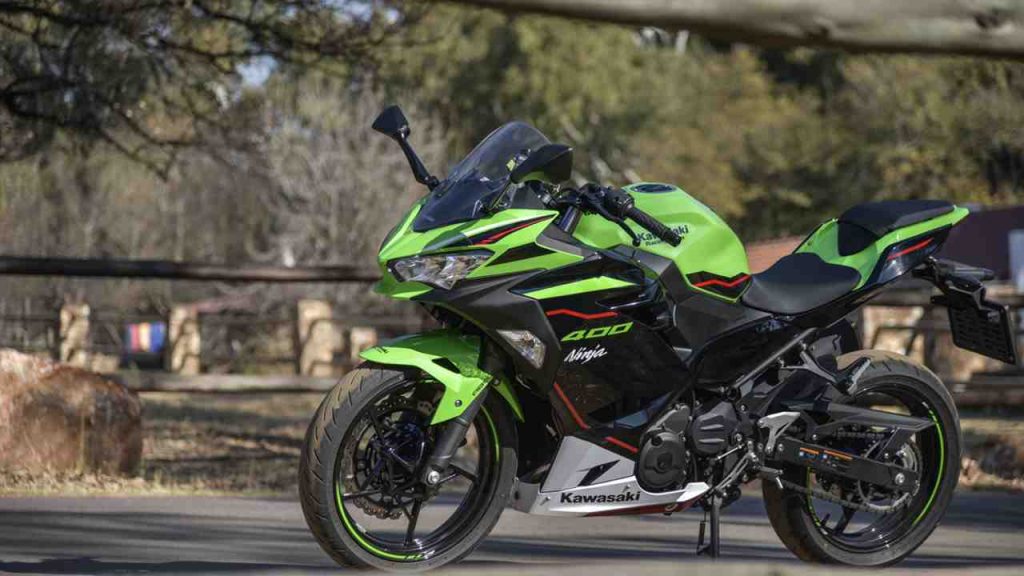 Kawasaki Ninja ZX-4R, nuove indiscrezioni direttamente dal Giappone: dal motore al design, ecco tutti i dettagli