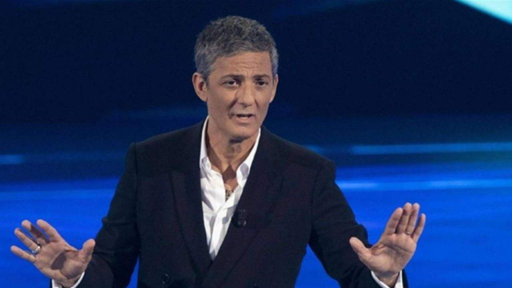 Fiorello, sapete che scooter utilizza? Non passa inosservato per le strade di Roma