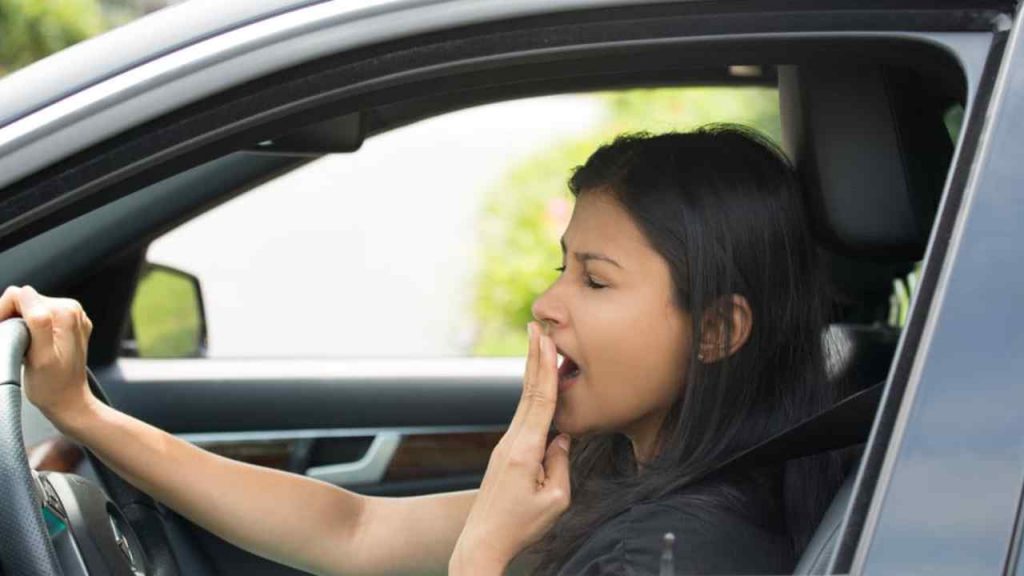 Succo di frutta in auto, mettilo subito: ti può salvare la vita, ecco perchè