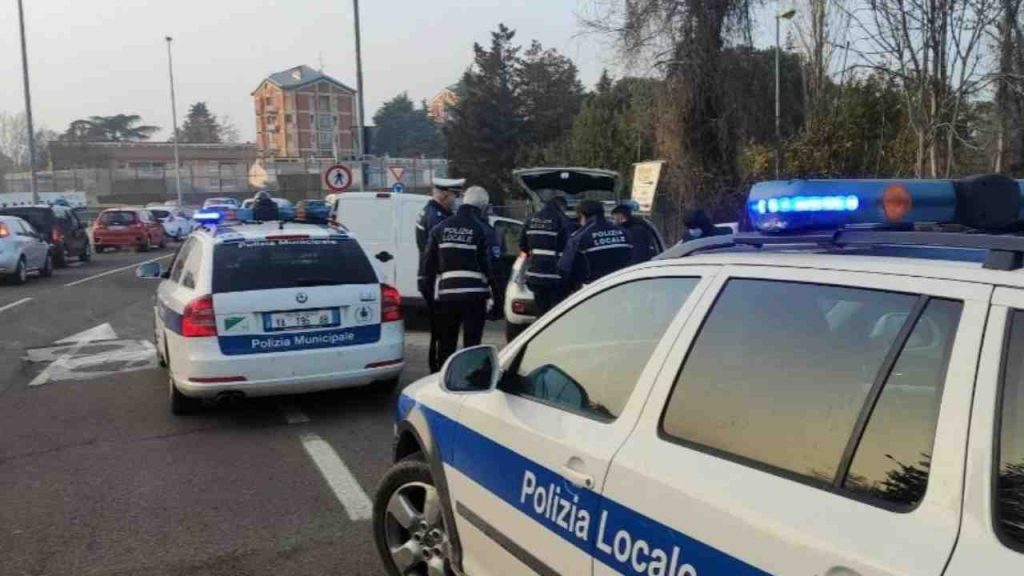 Caos nelle strade italiane: automobilisti terrorizzati a prendere l’auto I Non sai se torni a casa