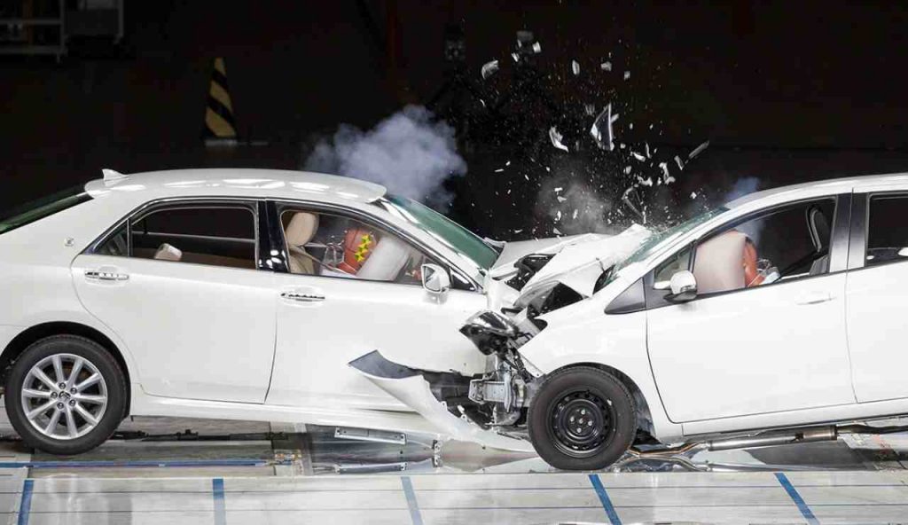 Auto più pericolosa, non comprarla mai: rischi la vita ogni giorno in strada