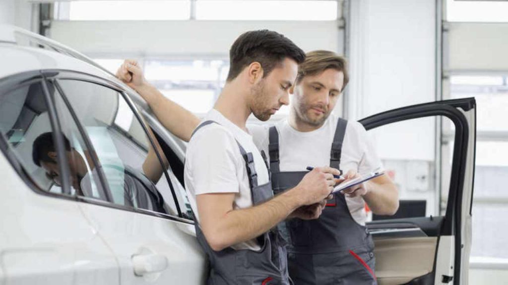 Revisione auto, da oggi ti controllano anche questo: se non sei a norma sono guai