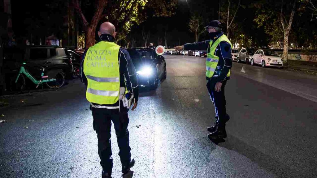 Codice della strada, hai commesso questa infrazione ma potresti non saperlo: ti tolgono la patente per sempre