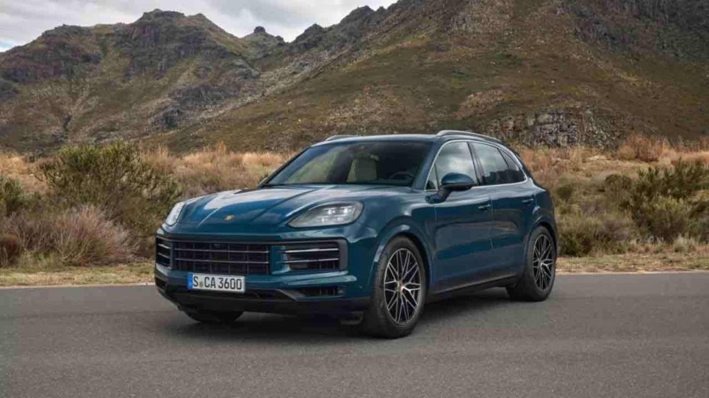 Porsche, all’improvviso la nuova Cayenne: sportività e tecnologia a livelli mastodontici