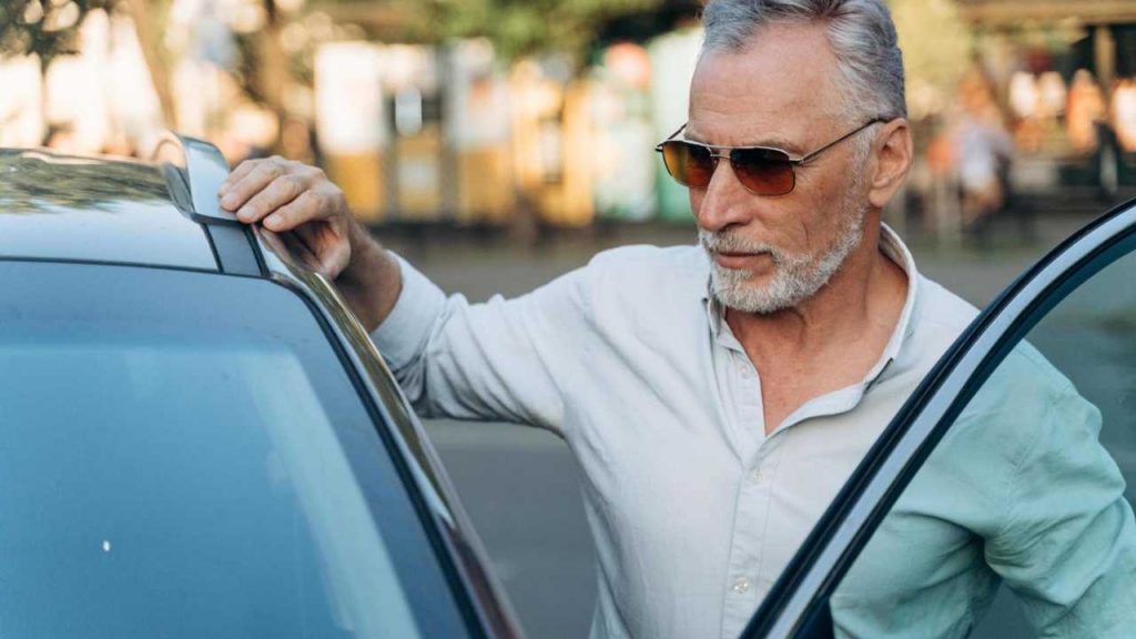 Multe, se sbagli a salire in auto così la multa è una mazzata: incredibile ma vero