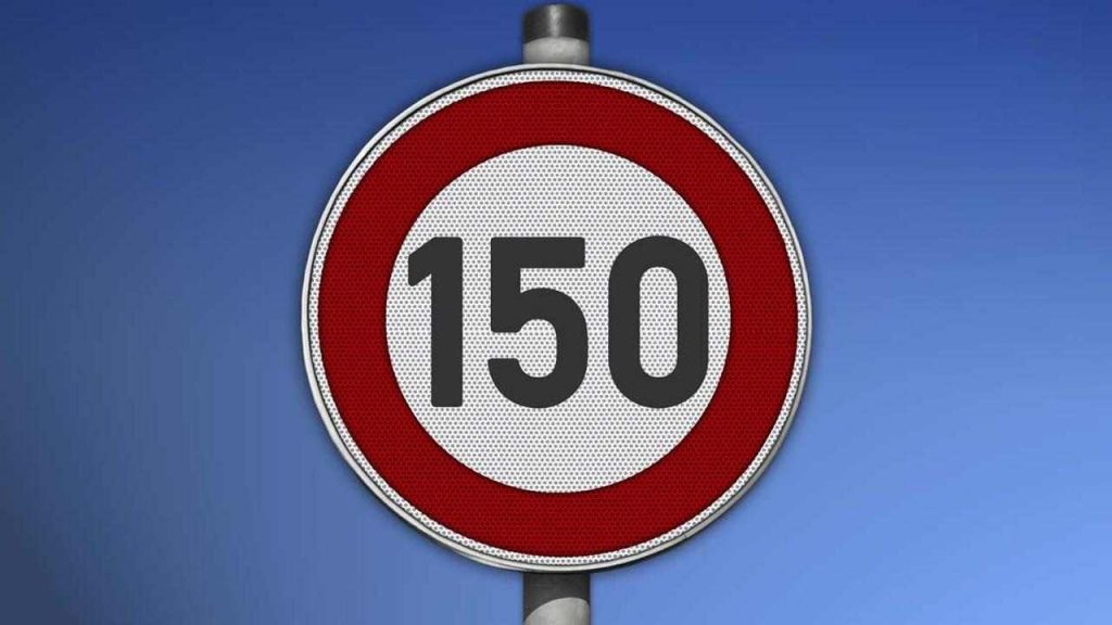 Autostrade, il limite passa a 150km/h: finalmente si può