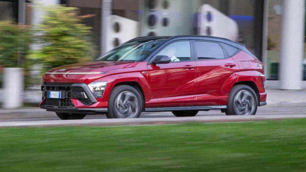 Hyundai, arriva la nuova Kona: più grande e più bella