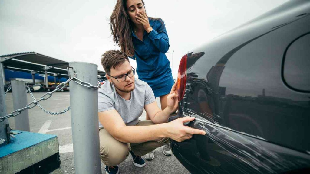 Carrozzeria auto, il ritocco fai da te può essere un successo: ti basta fare così