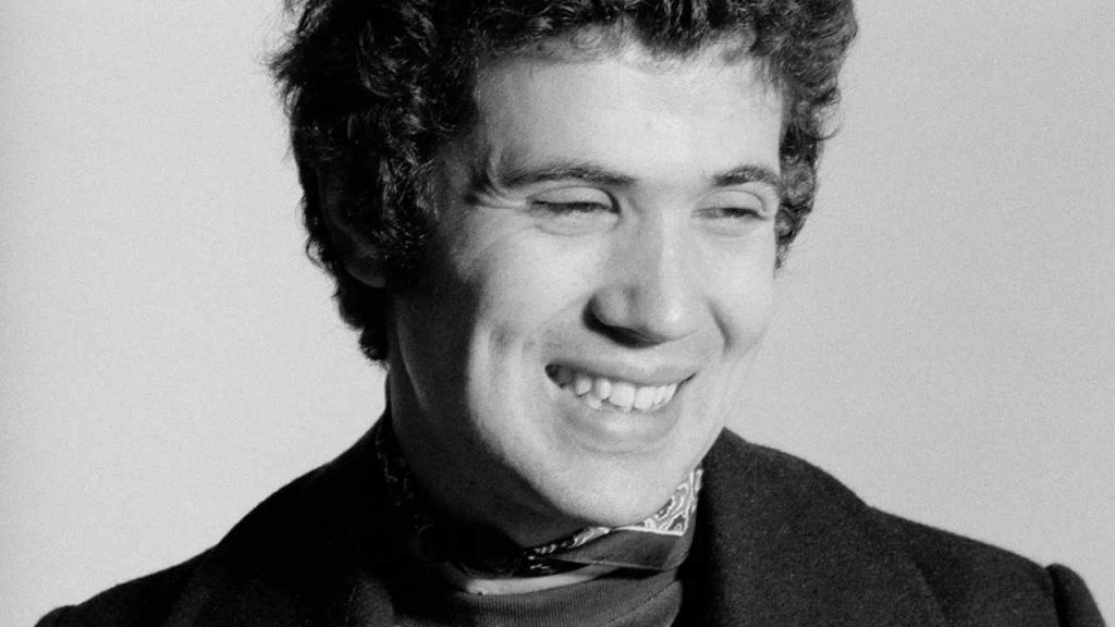 Lucio Battisti, un amore segreto scoperto dopo 50 anni I Nelle canzoni c’erano parecchi indizi