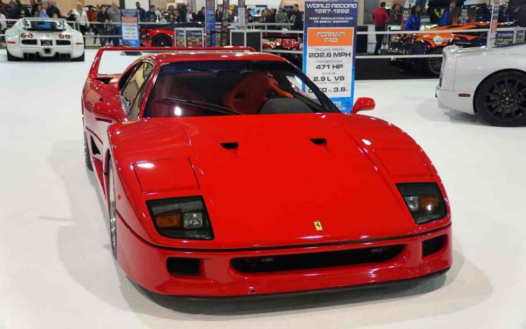 Ferrari a solo 20mila euro: la trovi proprio in questo concessionario | Un regalo enorme