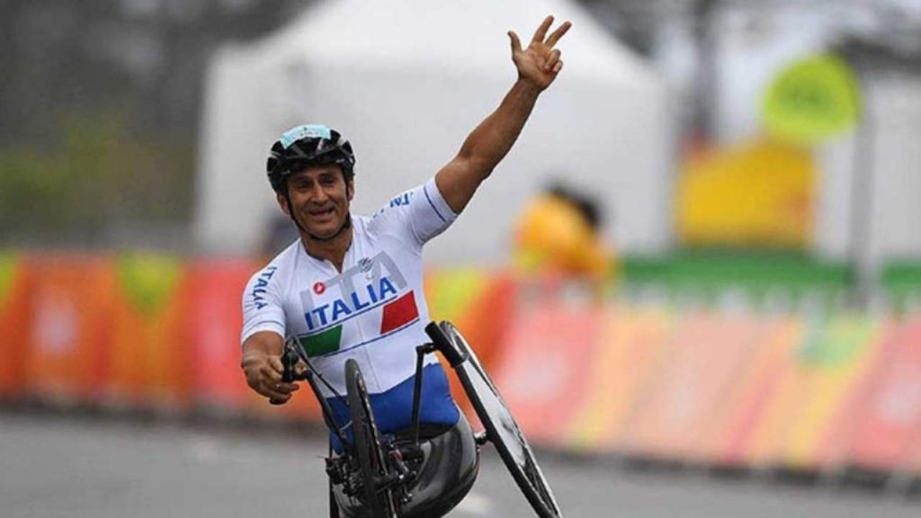 Alex Zanardi, il comunicato secco dal San Raffaele I Commozione indescrivibile nel mondo dello sport