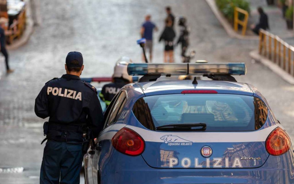 Patente, arriva la mini sospensione: ti basta una multa I Colpisce tutti: che salacca