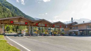 pedaggio-autostradale-austria-depositphotos-solomotori.it