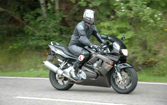 Motociclista - Fonte Depositphotos - solomotori.it