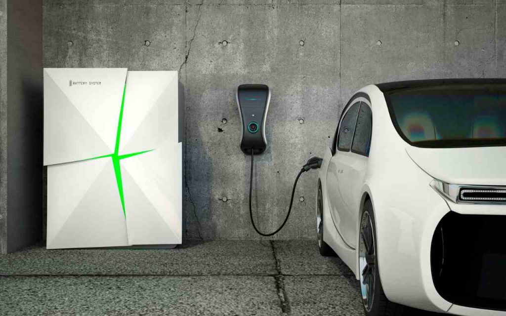 Auto elettriche, il possibile ruolo strategico dell’Italia tra competitor globali: ecco che può succedere