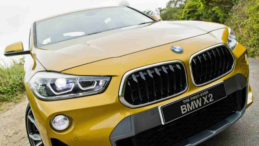 BMW X2, il Suv coupé che sfida tutti a livello tecnologico e di performance