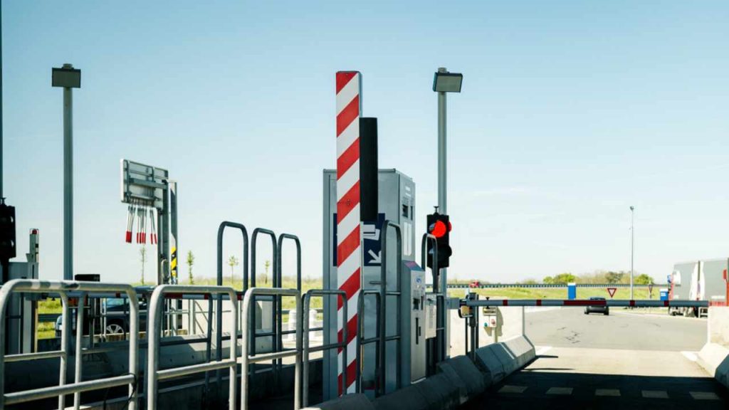 Pedaggio autostrada, guai se non paghi I Le conseguenze sono disastrose per le tue tasche