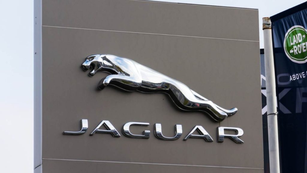 Jaguar, uno spettacolo impareggiabile ad un prezzo da Suv I Può essere tua dopo averla sognata decenni