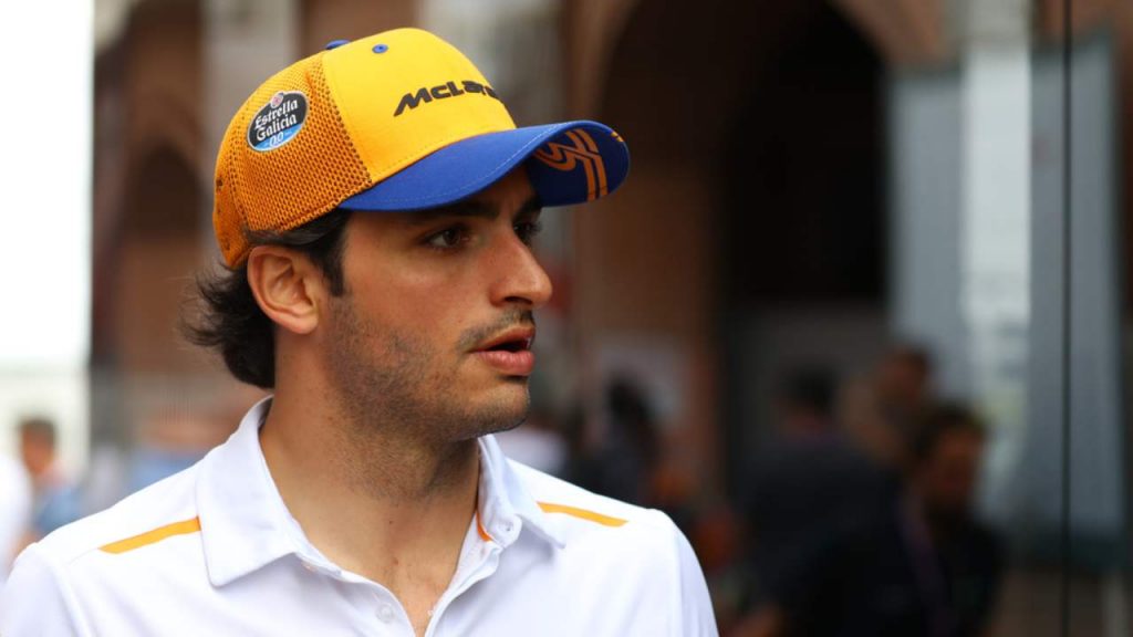 Carlos Sainz, quale auto guida il ferrarista: la risposta ti lascia senza parole