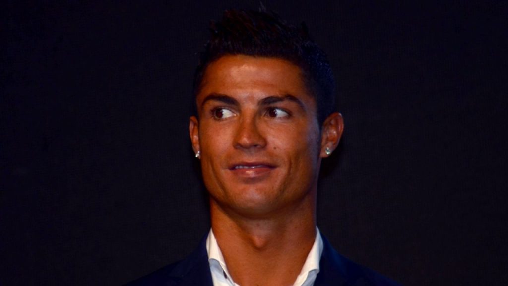 CR7 si è innamorato di una rossa: tutte le altre non stanno al passo