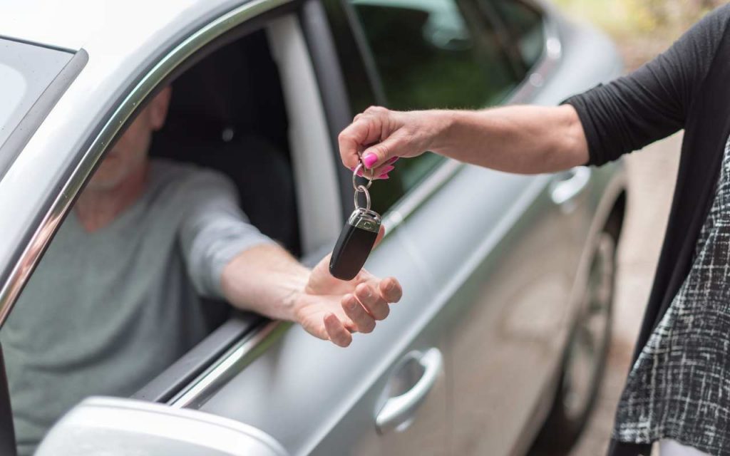 Auto usate, il caro solito metodo funziona sempre I Stiamo tutti tornano ai vecchi tempi