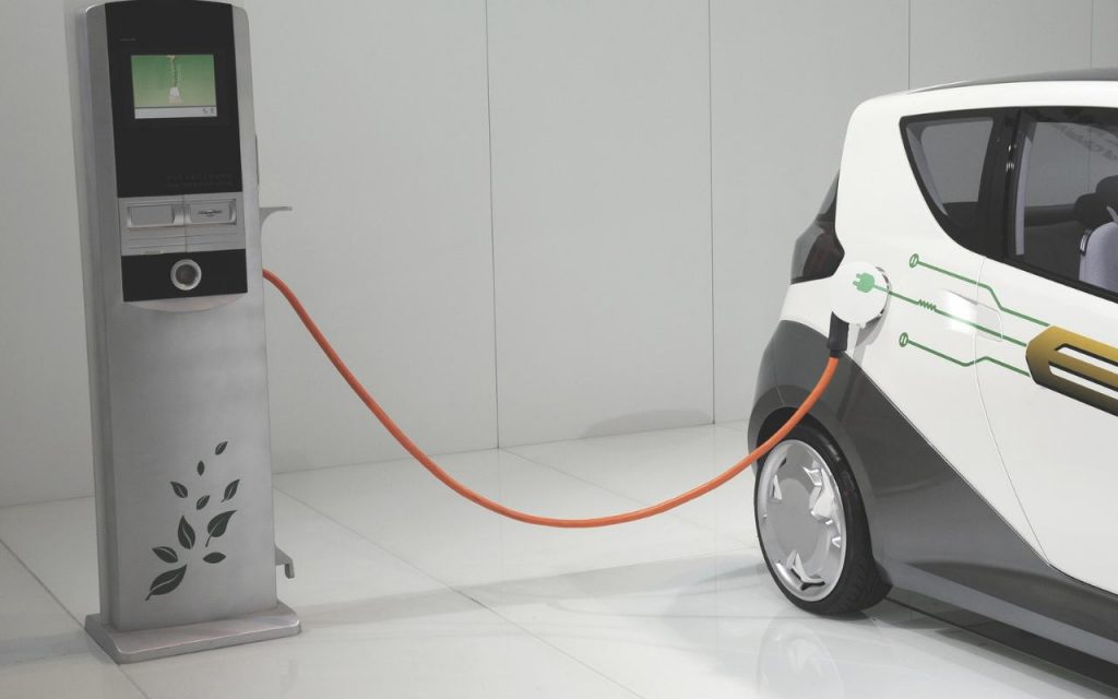 Tecnologia auto, questo sistema può triplicare l’autonomia della tua elettrica I La possibile svolta per il settore