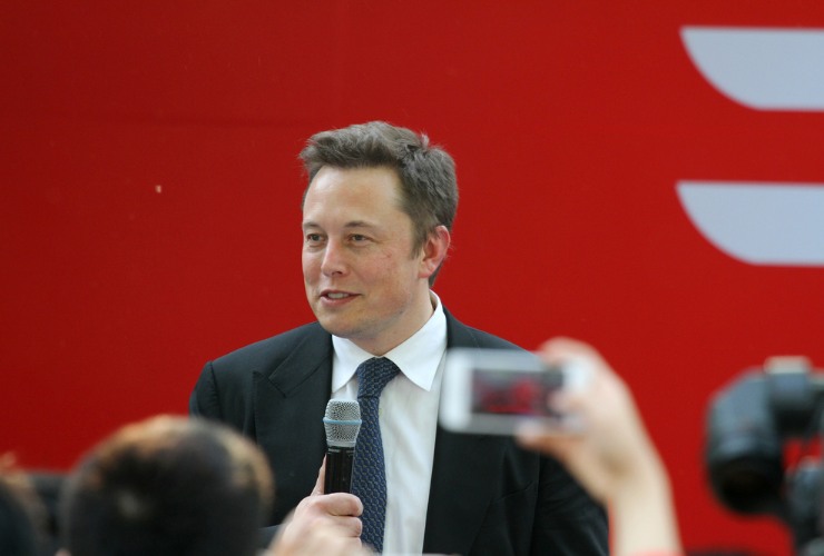 Elon Musk - Fonte Depositphotos - solomotori.it