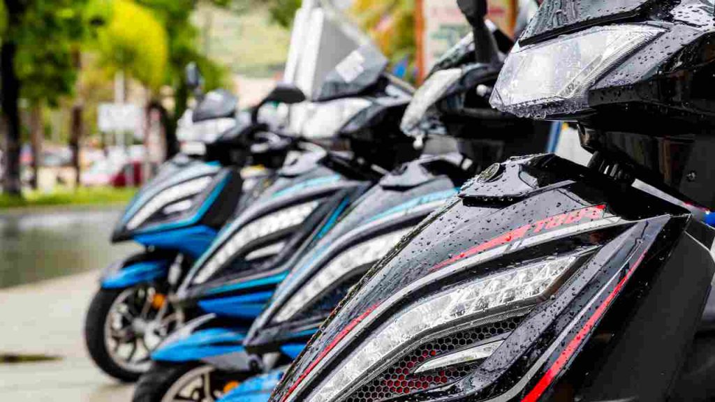 Scooter imperdibili a prezzo da fame: meno di 3000 euro e te li porti a casa I Mai vista un’offerta del genere