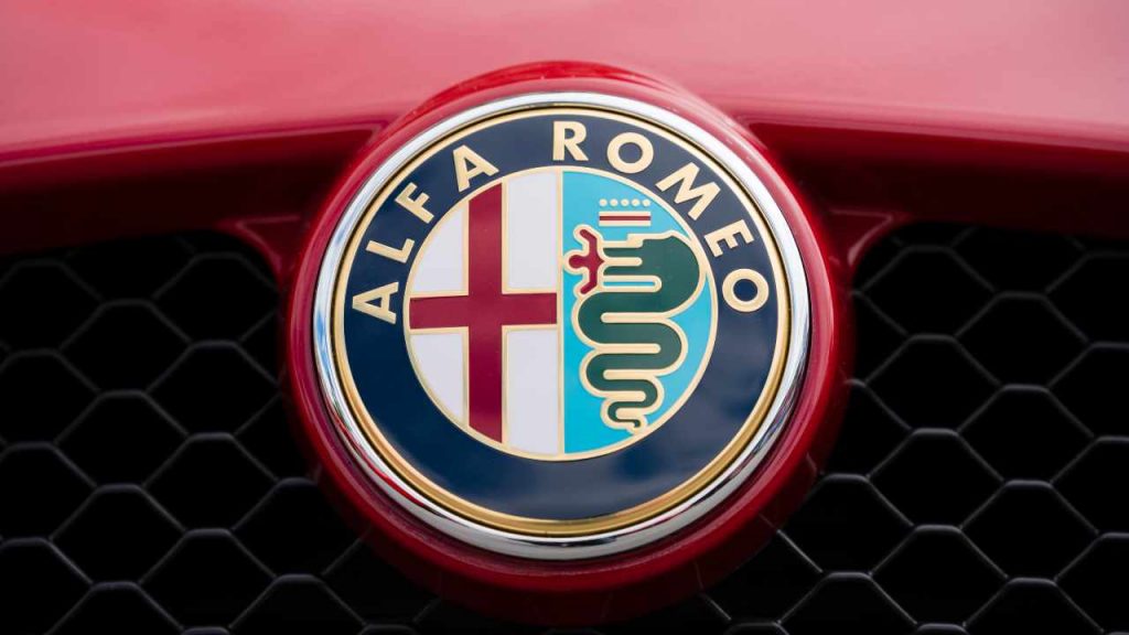 Alfa Romeo Junior, motore tutto elettrico e prestazioni da favola