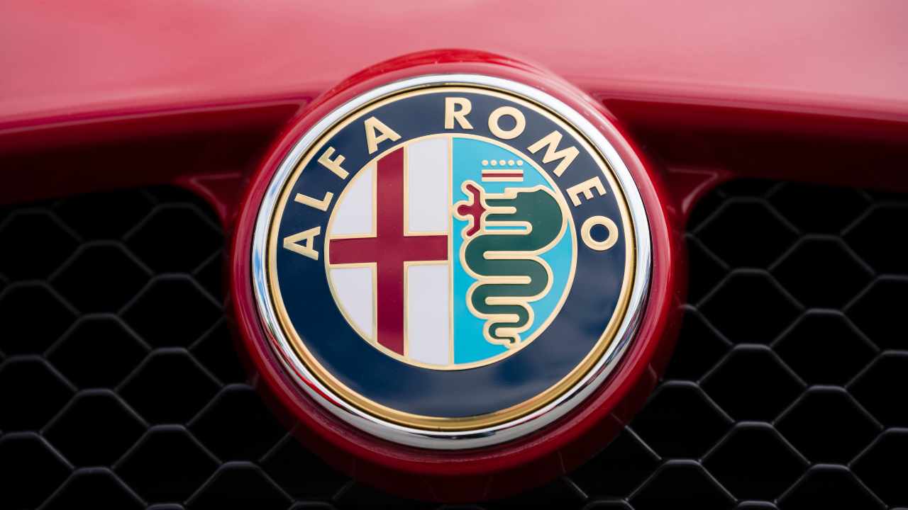 Alfa Romeo Junior Veloce - fonte stock.adobe - solomotori.it