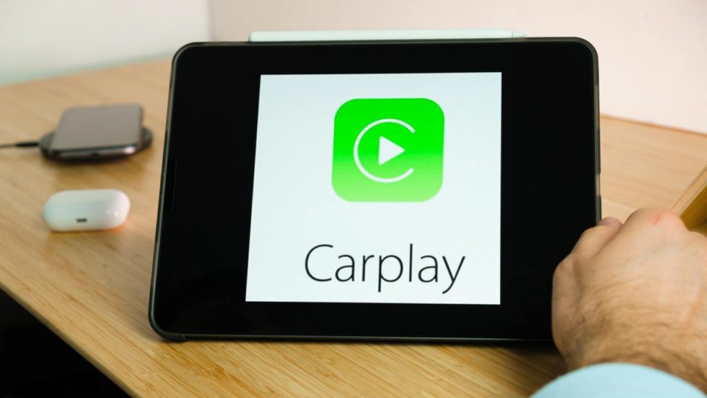 Apple CarPlay, straordinaria evoluzione: arriva l’upload che milioni di utenti in tutto il mondo stavano aspettando