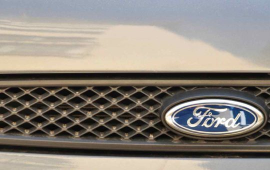 logo-ford-auto-depositphotos-solomotori.it