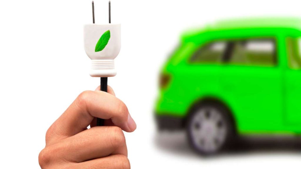 Auto elettriche, riparazioni e costi, cosa sta emergendo