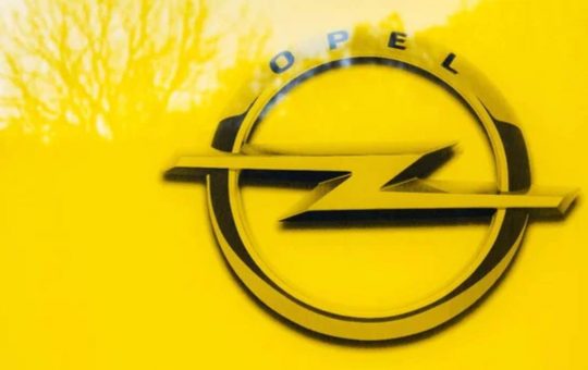 logo-opel-auto-depositphotos-solomotori.it