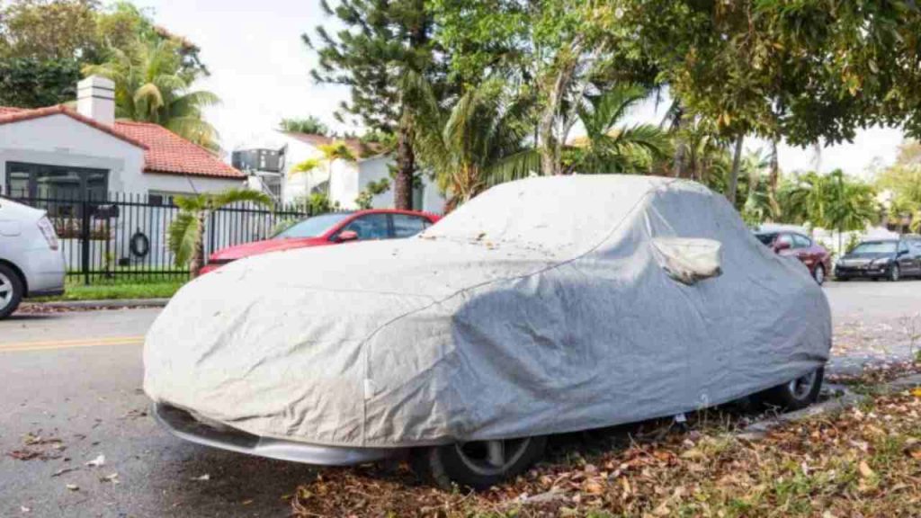 Vietato parcheggiare l’auto così: sanzione EPICA, stai confondendo un tuo diritto con la legge, la pattuglia non fa sconti