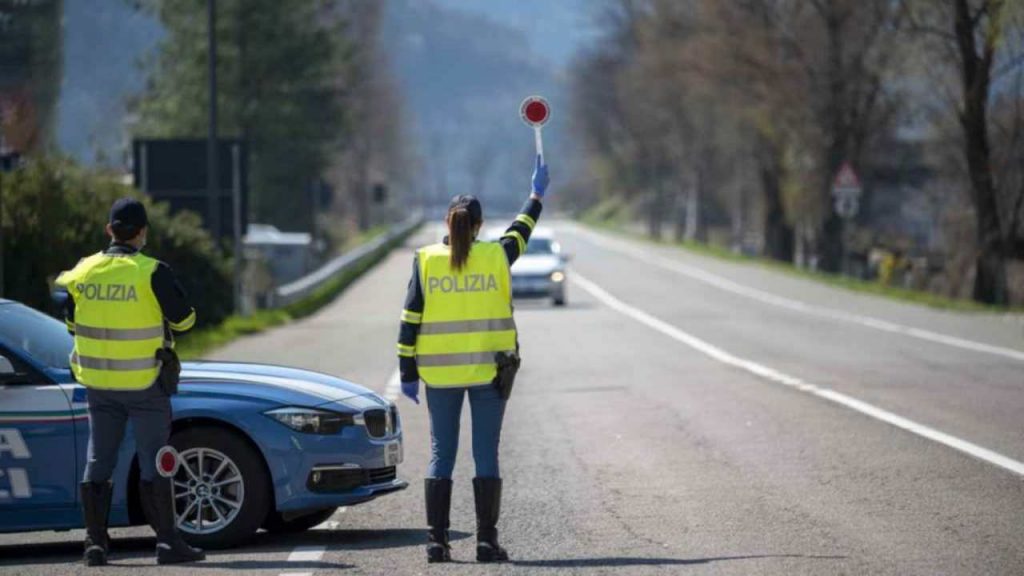 “Siamo malati, non potete multarci per questo”: Salvini messo all’angolo, scatta l’AZIONE LEGALE in tutta Italia contro il suo CdS