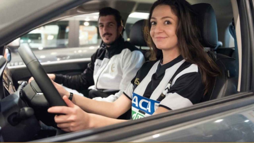 RC Auto, stangata per i tifosi juventini: la’fede calcistisca’ fa aumentare i prezzi della polizza I Rabbia tra i gli automobilisti bianconeri