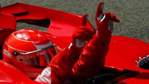 Schumacher è tornato, e ancora una volta alla Ferrari, tifosi impazziti e increduli, ma è tutto vero