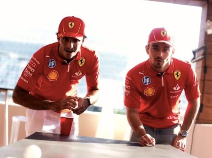 Carlos Sainz e Charles Leclerc 